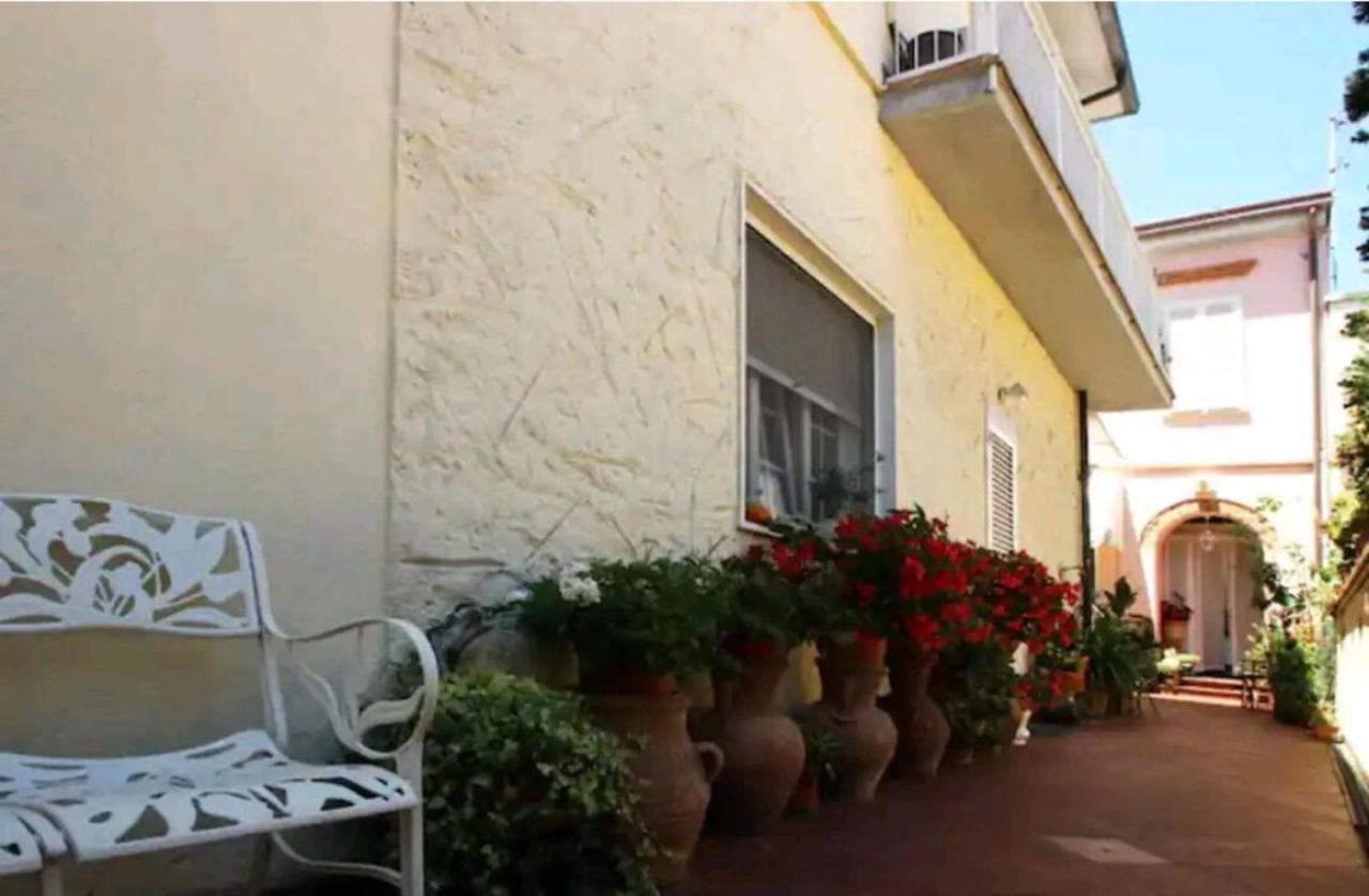Lovely House Near The Beach Torre del Lago Puccini Extérieur photo