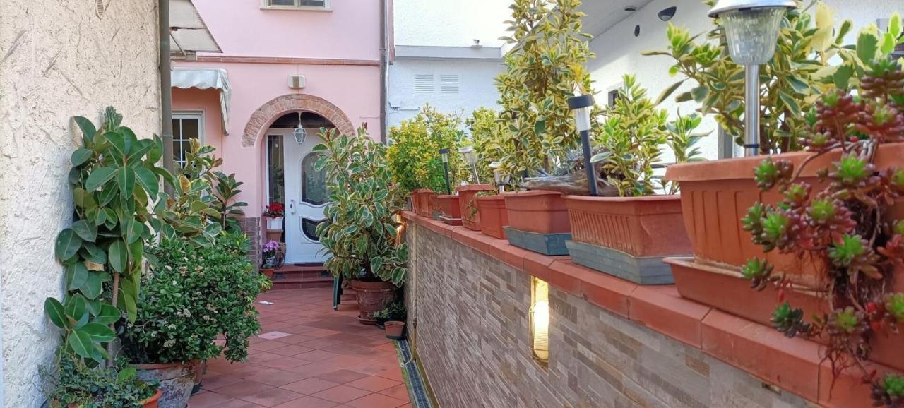 Lovely House Near The Beach Torre del Lago Puccini Extérieur photo